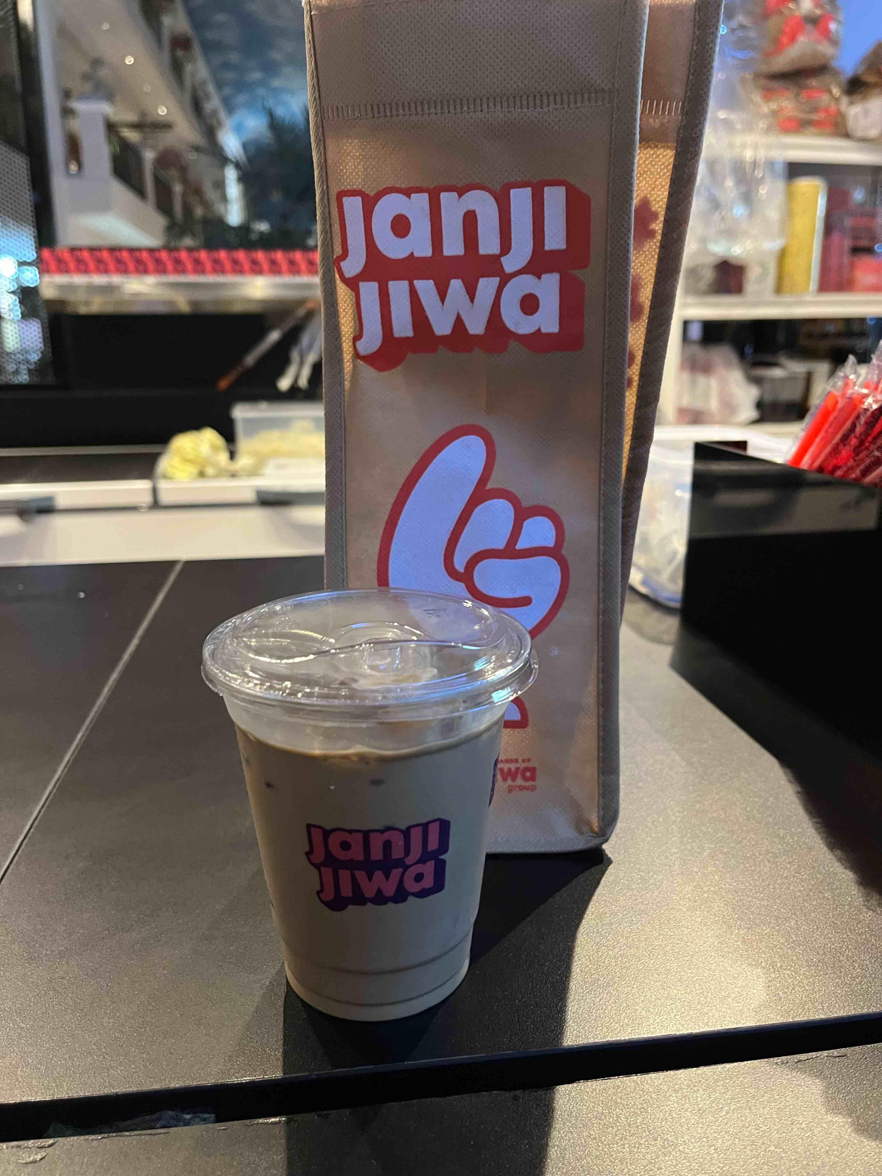 Janji Jiwa & Jiwa Toast - Darmawangsa Square review