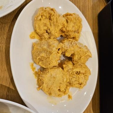 https://dgji3nicqfspr.cloudfront.net/KEBAYORAN_BARU/Chinese_Restaurant/Din_Tai_Fung__Pacific_Place/Reviews/thumbnail/IMG_Review_1712734631667_compressed7210931821806459449_1712734633501.jpg