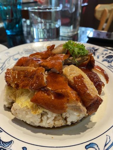 https://dgji3nicqfspr.cloudfront.net/KEBAYORAN_BARU/Chinese_Restaurant/Suck_My_Duck/Reviews/thumbnail/file_1706461197180.jpg