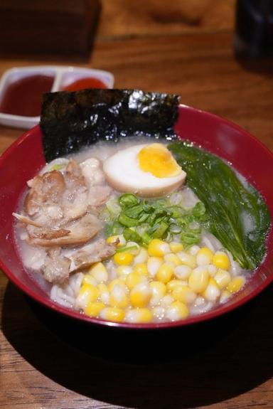 https://dgji3nicqfspr.cloudfront.net/KEBAYORAN_BARU/Japanese_Restaurant/Jiroku_Ramen_Fatmawati/Reviews/thumbnail/file_1705859200237.jpg