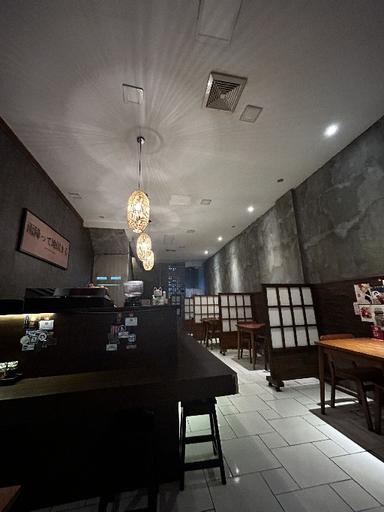 https://dgji3nicqfspr.cloudfront.net/KEBAYORAN_BARU/Japanese_Restaurant/Jiroku_Ramen_Fatmawati/Reviews/thumbnail/file_1705859215592.jpg