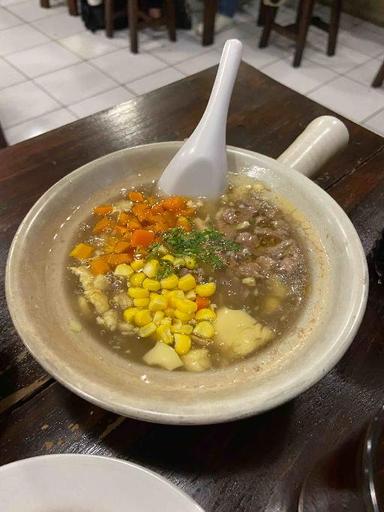 https://dgji3nicqfspr.cloudfront.net/KEBAYORAN_BARU/Restaurant/Claypot_Popo_Melawai/Reviews/thumbnail/uploadsuploads-thumb_1715229426652.jpg