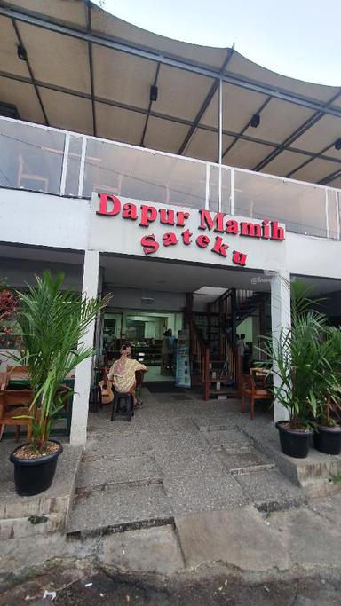 https://dgji3nicqfspr.cloudfront.net/KEBAYORAN_BARU/Restaurant/Dapur_Mamih_Sateku__Melawai/Reviews/thumbnail/IMG_Review_1719076195571_compressed4392526768658846362-17DB62B154FC9451-thumb_1719076197023.jpg