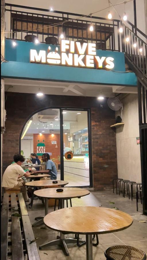 Five Monkeys Burger - Panglima Polim review