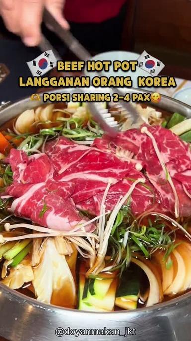 https://dgji3nicqfspr.cloudfront.net/KEBAYORAN_BARU/Restaurant/Hanok___/Reviews/thumbnail/1wCjj-V0tFkweagzER1pqsju3i8POrsjP-0.jpg