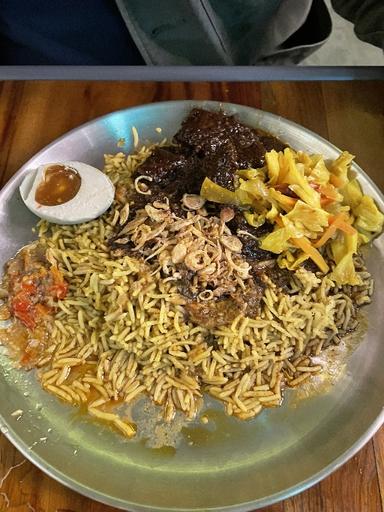 https://dgji3nicqfspr.cloudfront.net/KEBAYORAN_BARU/Restaurant/Kedai_Nasi_Kandar/Reviews/thumbnail/file_1707431794814.jpg