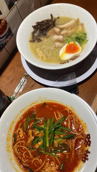 https://dgji3nicqfspr.cloudfront.net/KEBAYORAN_BARU/Restaurant/Roji_Ramen_Kamaja/Reviews/thumbnail/file-17D7CA40C2E48E07-thumb_1718064162806.jpg