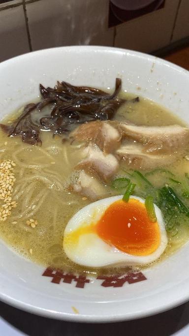 https://dgji3nicqfspr.cloudfront.net/KEBAYORAN_BARU/Restaurant/Roji_Ramen_Kamaja/Reviews/thumbnail/uploadsuploads-thumb_1714430757795.jpg