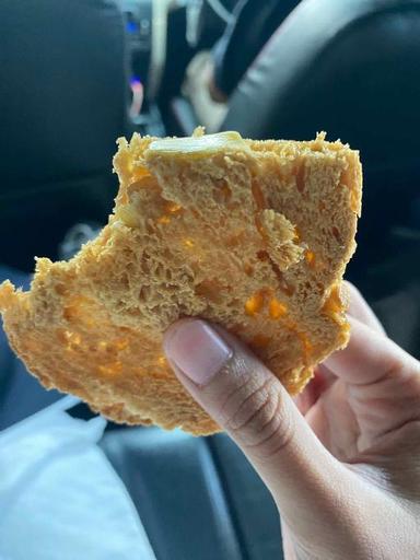 https://dgji3nicqfspr.cloudfront.net/KEBAYORAN_LAMA/Coffee_Shop/Ya_Kun_Kaya_Toast__Gandaria_City/Reviews/thumbnail/uploadsuploads-thumb_1715204181558.jpg