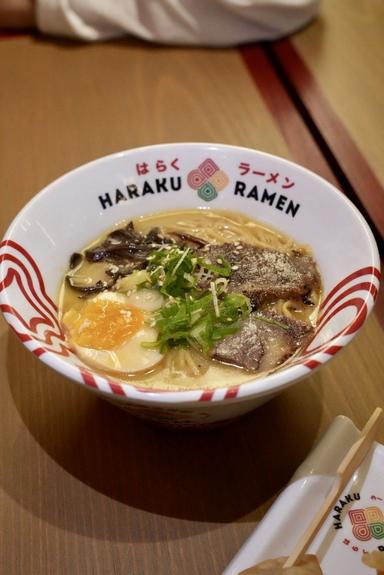 https://dgji3nicqfspr.cloudfront.net/KEBAYORAN_LAMA/Restaurant/Haraku_Ramen__Gandaria_City/Reviews/thumbnail/file_1706432628034.jpg