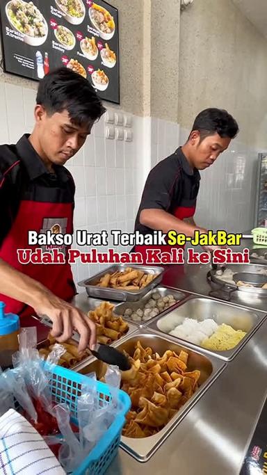 https://dgji3nicqfspr.cloudfront.net/KEBON_JERUK/Restaurant/Bakso_Malang_Nonik/Reviews/thumbnail/1OqZPKFpIxJQvUvzgoCwOOlVIWt9kSxt9-0.jpg