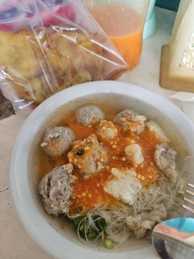 https://dgji3nicqfspr.cloudfront.net/KEBON_JERUK/Restaurant/Bakso_Pakde_Bca/Reviews/thumbnail/uploadsuploads-thumb_1714110954093.jpg