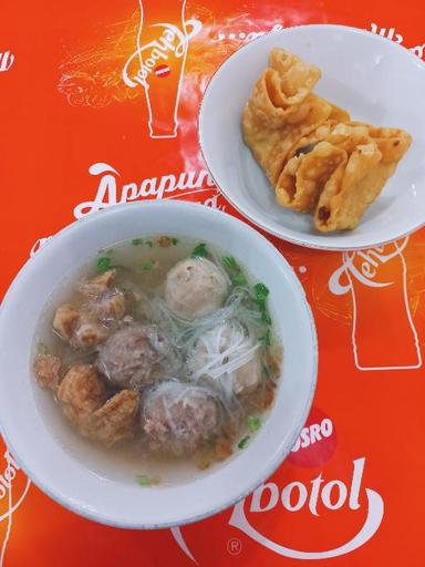 https://dgji3nicqfspr.cloudfront.net/KEDUNGKANDANG/Restaurant/Bakso_Solo_Kidul_Pasar/Reviews/thumbnail/uploadsuploads-thumb_1715465015297.jpg