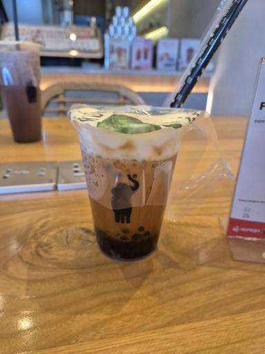 https://dgji3nicqfspr.cloudfront.net/KELAPA_DUA/Beverages/Dum_Dum_Cafe__Ruko_Neo_Arcade_Gading_Serpong/Reviews/thumbnail/IMG_Review_1717834142908_compressed5375594096212351781-17D6F90D27F2075C-thumb_1717834143368.jpg