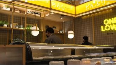 https://dgji3nicqfspr.cloudfront.net/KELAPA_DUA/Japanese_Restaurant/Sushi_Go__Summarecon_Mall_Serpong/Reviews/thumbnail/22VID_Review_17134112788136134525338660262505_171341127928122_1713411280150.jpg