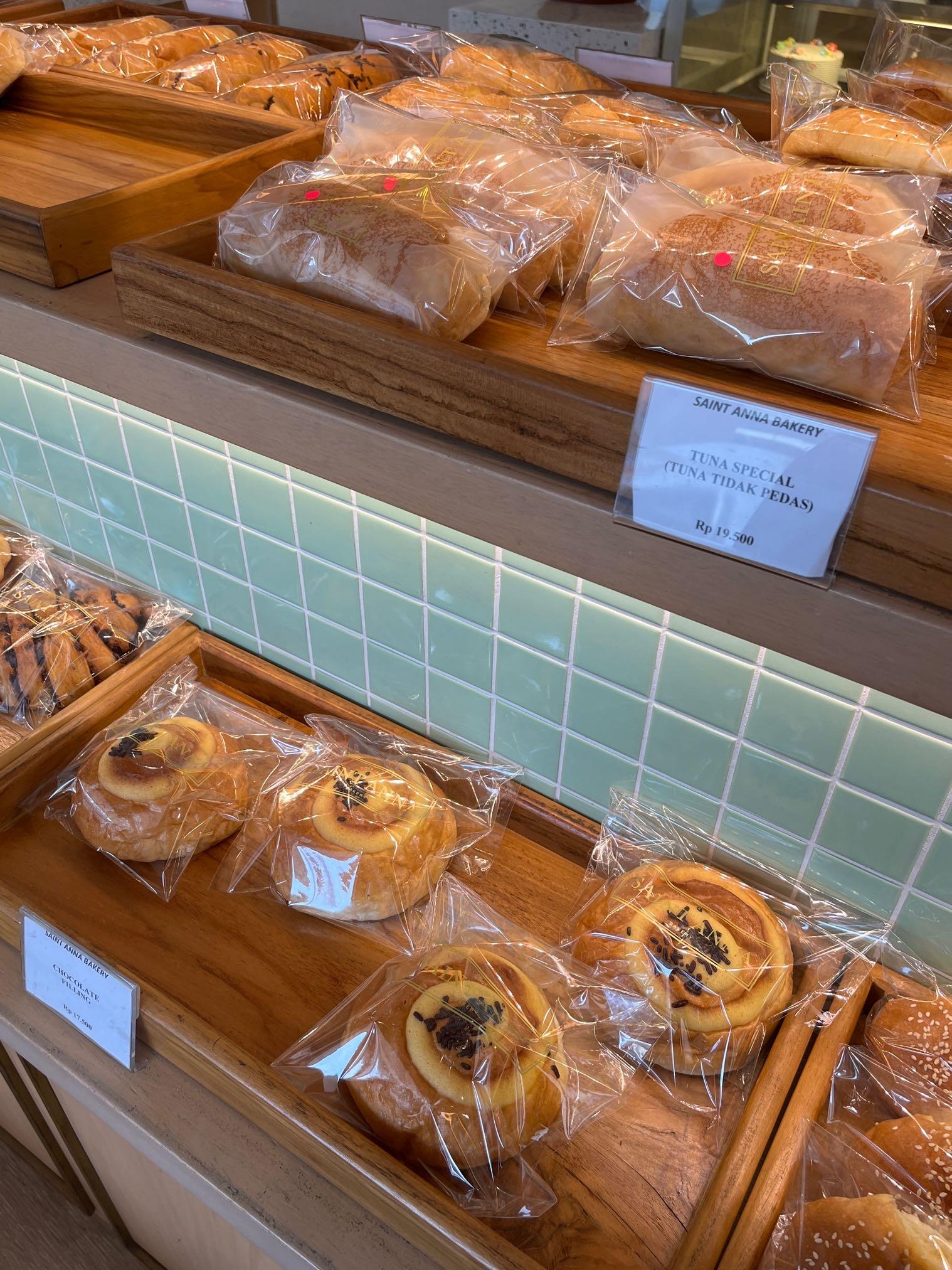 Saint Anna Bakery review