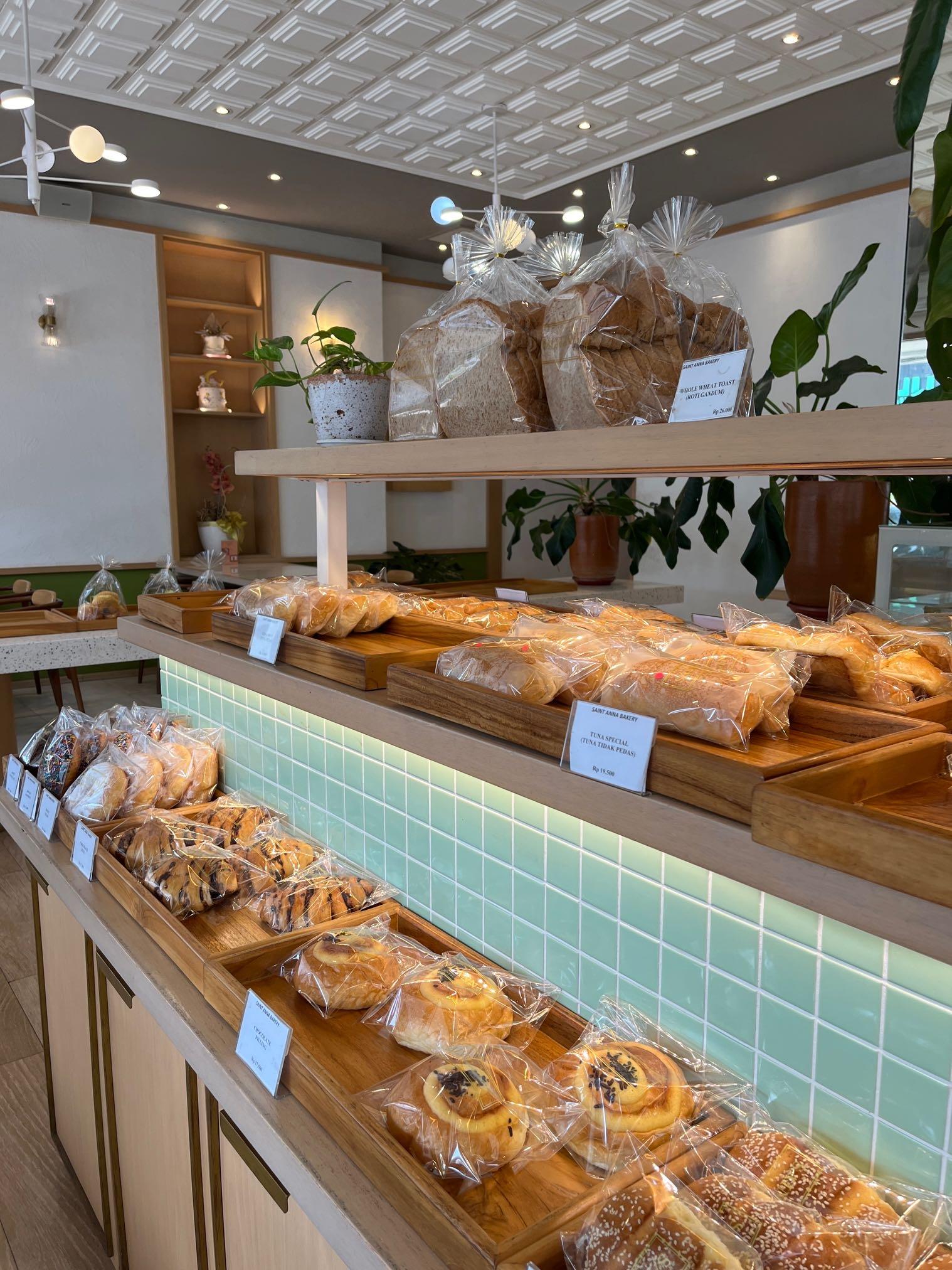 Saint Anna Bakery review