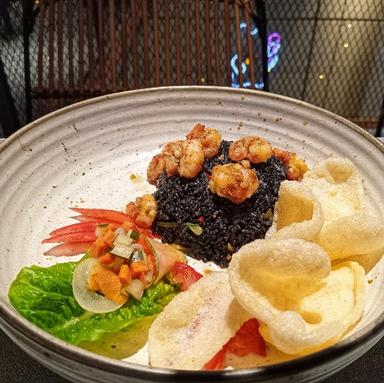 https://dgji3nicqfspr.cloudfront.net/KELAPA_GADING/Cafe/Monks/Reviews/thumbnail/IMG_Review_1710229950543_compressed3624893818456264198_1710229953054.jpg