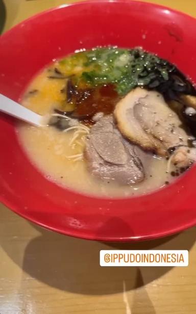 https://dgji3nicqfspr.cloudfront.net/KELAPA_GADING/Japanese_Restaurant/Ramen_Ippudo/Reviews/22file_171591264296722_1715912644239.jpg