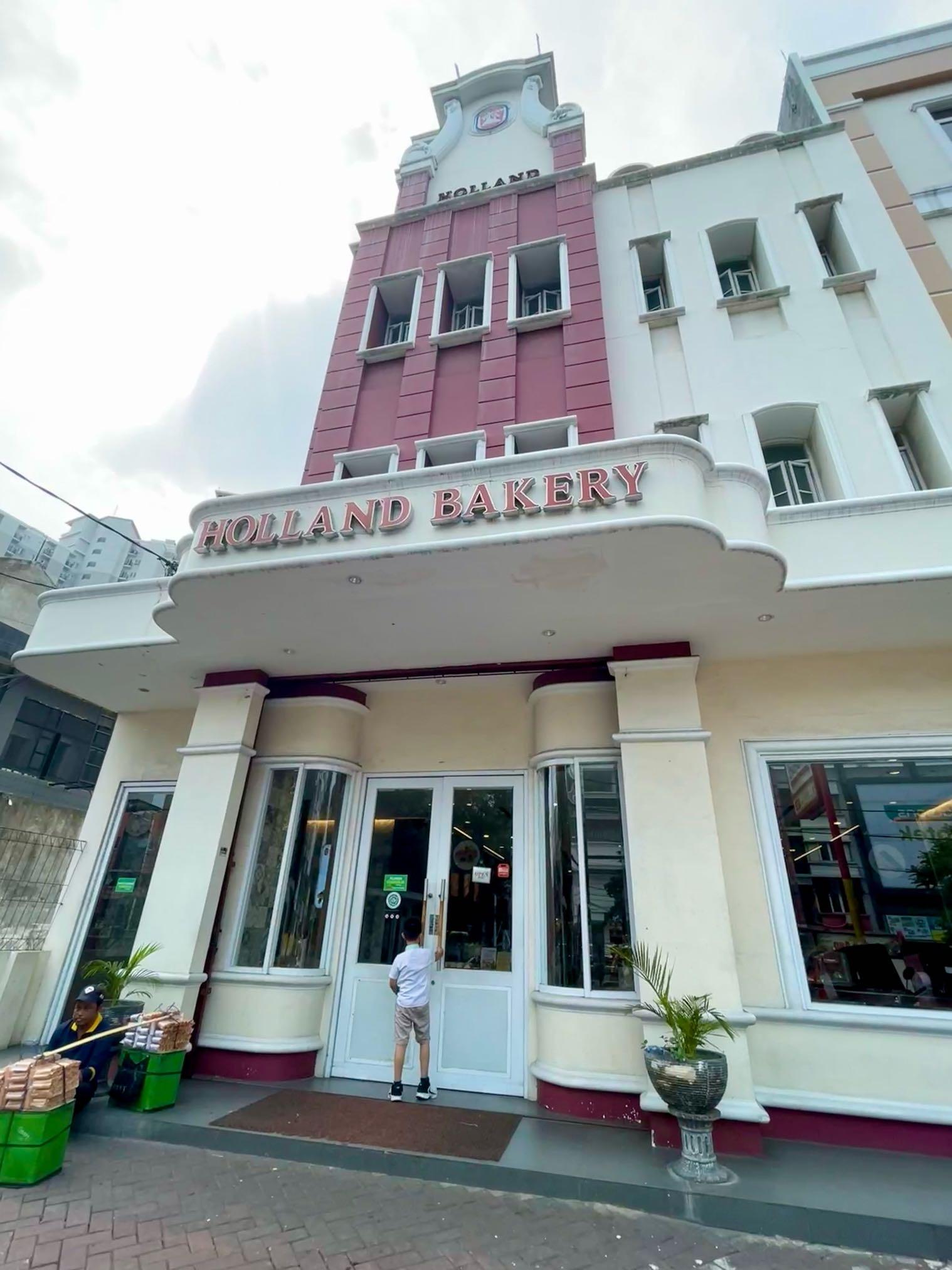 Holland Bakery review