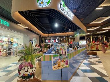 https://dgji3nicqfspr.cloudfront.net/KEMBANGAN/Cafe/Yo_Coconut_Living_Plaza_Puri/Reviews/thumbnail/file-17D3B647F22EB45E-thumb_1716916303563.jpg