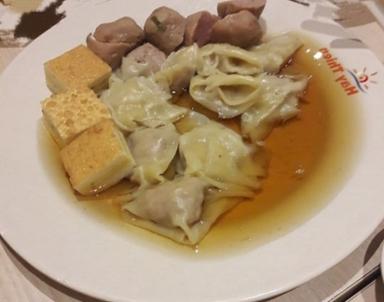 https://dgji3nicqfspr.cloudfront.net/KEMBANGAN/Chinese_Restaurant/Hay_Thien/Reviews/thumbnail/IMG_Review_1713853110962_compressed3261441467936138178_1713853111033.jpg