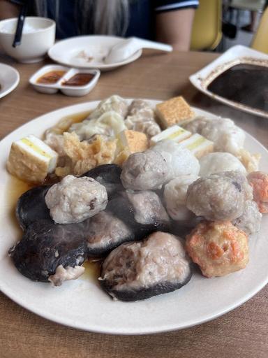 https://dgji3nicqfspr.cloudfront.net/KEMBANGAN/Chinese_Restaurant/Hay_Thien/Reviews/thumbnail/file_1712647366702.jpg