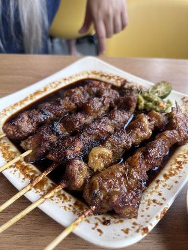 https://dgji3nicqfspr.cloudfront.net/KEMBANGAN/Chinese_Restaurant/Hay_Thien/Reviews/thumbnail/file_1712647368676.jpg