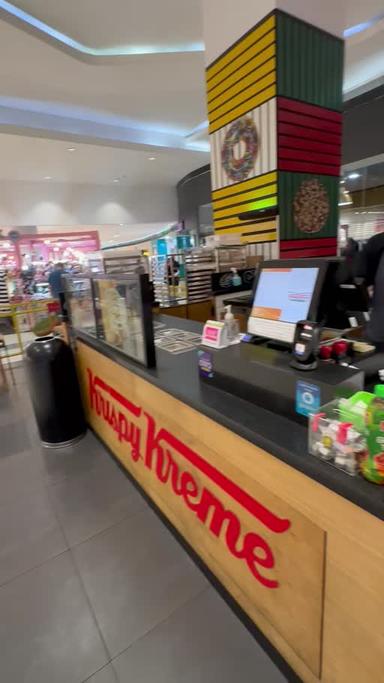 https://dgji3nicqfspr.cloudfront.net/KEMBANGAN/Coffee_Shop/Krispy_Kreme__Lippo_Mall_Puri/Reviews/22file_171623752133622_1716237522139.jpg