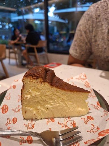 https://dgji3nicqfspr.cloudfront.net/KEMBANGAN/Coffee_Shop/Naked_Papa/Reviews/thumbnail/IMG_Review_1718668427293_compressed4884625101627396800-17D9EFD496023BE2-thumb_1718668429659.jpg