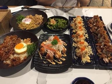 https://dgji3nicqfspr.cloudfront.net/KEMBANGAN/Japanese_Restaurant/GION_The_Sushi_Bar__Mall_Puri_Indah/Reviews/thumbnail/file_1713272941063.jpg