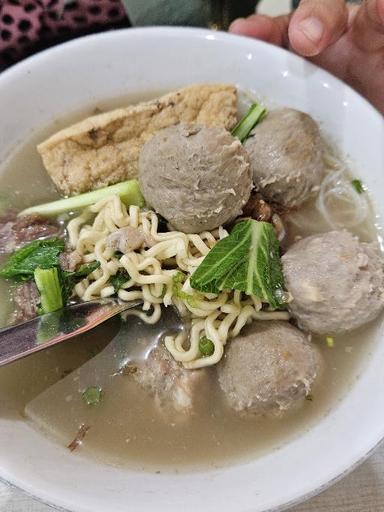 https://dgji3nicqfspr.cloudfront.net/KEMBANGAN/Restaurant/Bakso_Jwr__Jawir/Reviews/thumbnail/uploadsuploads-thumb_1715843339188.jpg