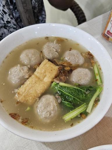 https://dgji3nicqfspr.cloudfront.net/KEMBANGAN/Restaurant/Bakso_Jwr__Jawir/Reviews/thumbnail/uploadsuploads-thumb_1715843345198.jpg