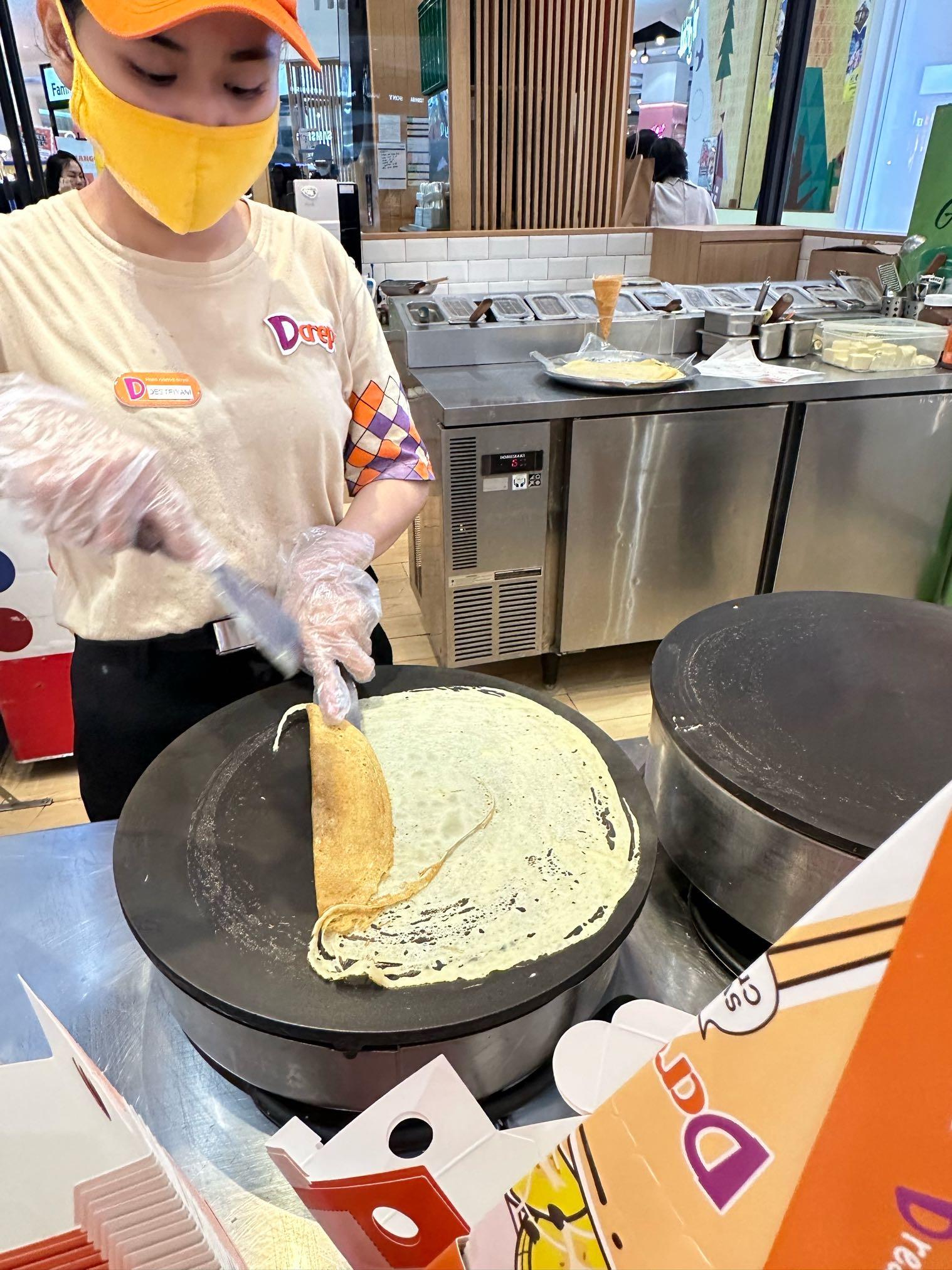 D'Crepes Lippo Mall Puri review