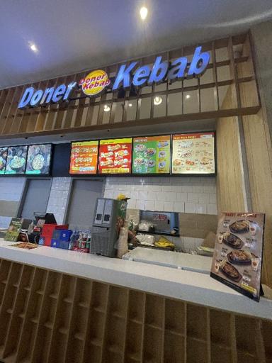 https://dgji3nicqfspr.cloudfront.net/KEMBANGAN/Restaurant/Doner_Kebab_Lippo_Mall_Puri/Reviews/thumbnail/file_1713365544039.jpg