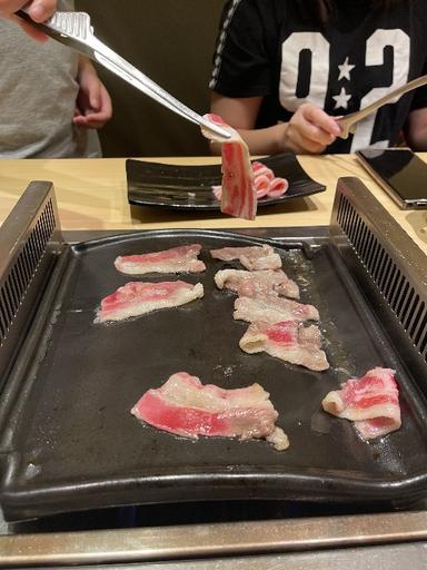 https://dgji3nicqfspr.cloudfront.net/KEMBANGAN/Restaurant/Kawara_Yakiniku/Reviews/thumbnail/file_1713584960407.jpg