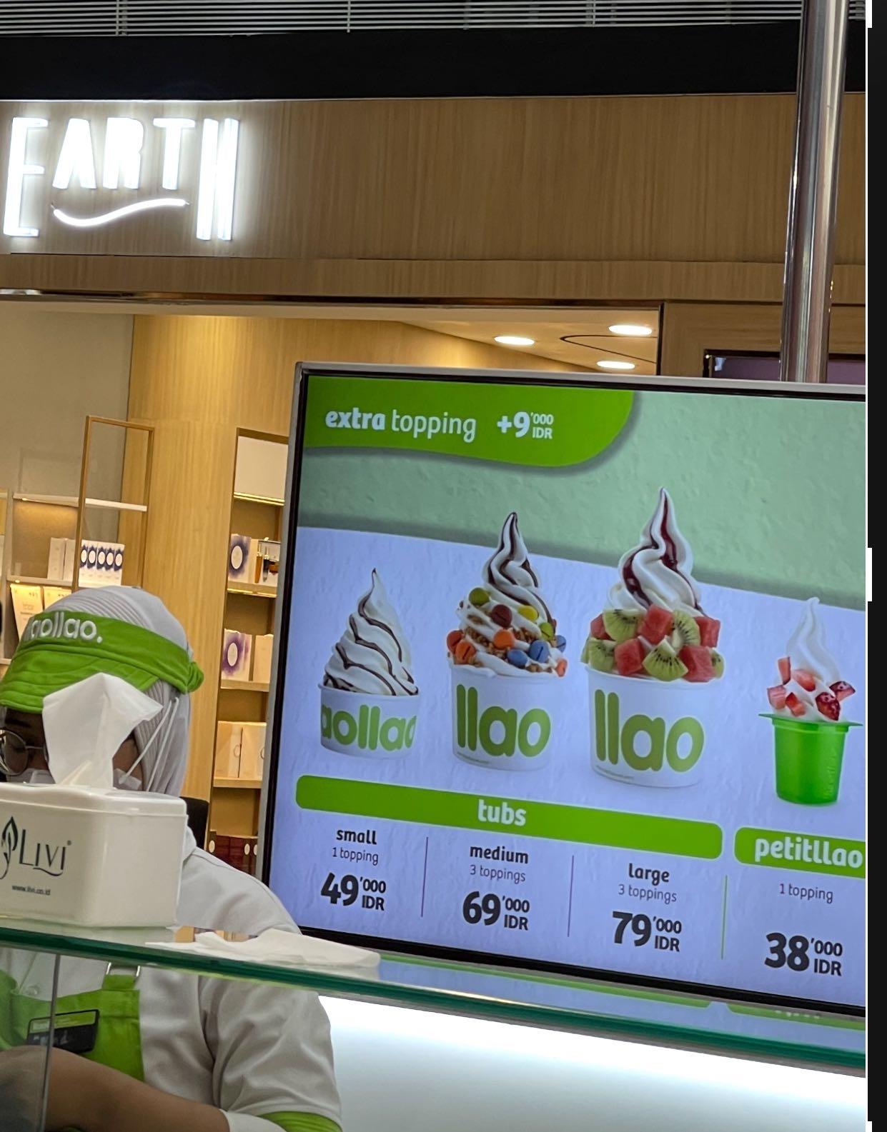 Llaollao Lippo Mall Puri review