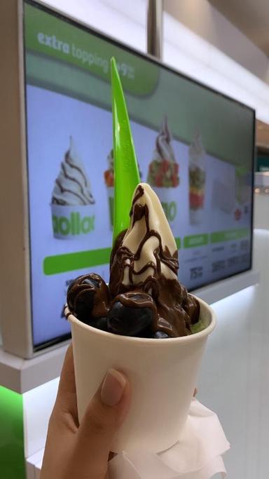 https://dgji3nicqfspr.cloudfront.net/KEMBANGAN/Restaurant/Llaollao_Lippo_Mall_Puri/Reviews/thumbnail/uploadsuploads-thumb_1714898851045.jpg