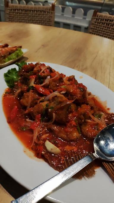 https://dgji3nicqfspr.cloudfront.net/KEMBANGAN/Restaurant/MichaelS_Garden_Cafe/Reviews/thumbnail/uploadsuploads-thumb_1714929459442.jpg