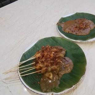 https://dgji3nicqfspr.cloudfront.net/KEMBANGAN/Restaurant/Nasi_Kapau_Pangeran_Mudo_Puri_Kembangan/Reviews/thumbnail/IMG_Review_1719282060827_compressed1902874689485087035-17DC1DED05180D1F-thumb_1719282061762.jpg