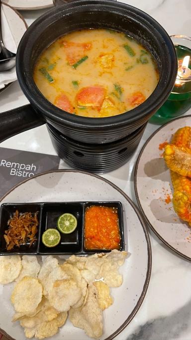 https://dgji3nicqfspr.cloudfront.net/KEMBANGAN/Restaurant/Rempah_Bistro__Lippo_Mall_Puri/Reviews/thumbnail/file_1709225280008.jpg