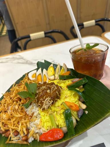 https://dgji3nicqfspr.cloudfront.net/KEMBANGAN/Restaurant/Rempah_Bistro__Lippo_Mall_Puri/Reviews/thumbnail/uploadsuploads-thumb_1715821082913.jpg