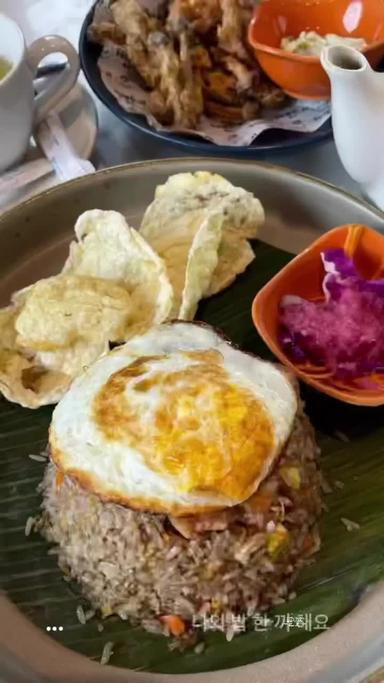 https://dgji3nicqfspr.cloudfront.net/KEMBANGAN/Restaurant/WylS_Kitchen_At_Veranda_Serviced_Residence_Puri/Reviews/thumbnail/22file_171128902923422_1711289030005.jpg