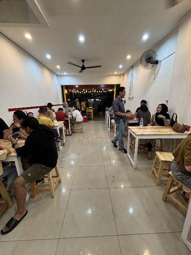 https://dgji3nicqfspr.cloudfront.net/KOJA/Restaurant/Atu_Dua_Iga_Sapi_Semuanya/Reviews/thumbnail/file_1712022471140.jpg