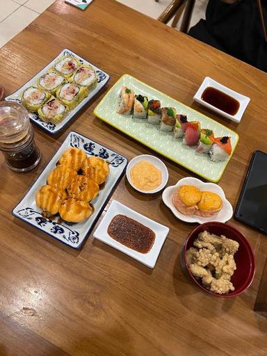 https://dgji3nicqfspr.cloudfront.net/KRAMAT_JATI/Japanese_Restaurant/Sushimas/Reviews/thumbnail/file-17E0E2FBE0D6890A-thumb_1720624629716.jpg