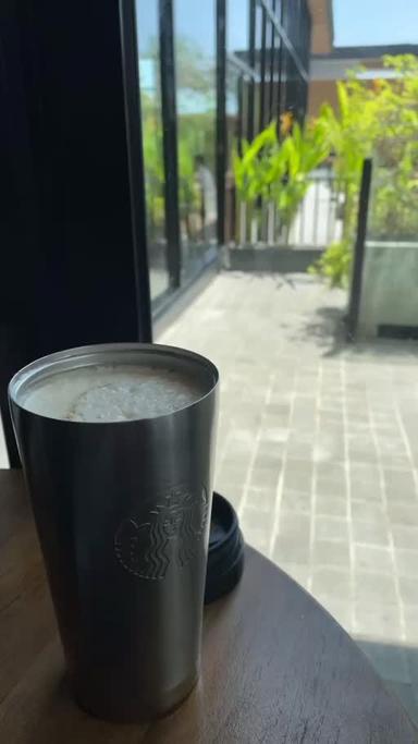 https://dgji3nicqfspr.cloudfront.net/KUTA/Cafe/Starbucks_Reserve_Dewata/Reviews/22file_171478212780322_1714782128676.jpg