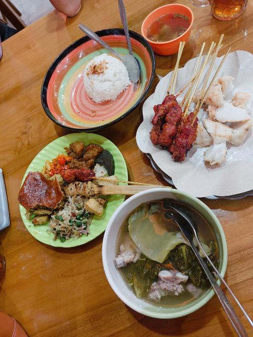 Sate Babi Bawah Pohon review