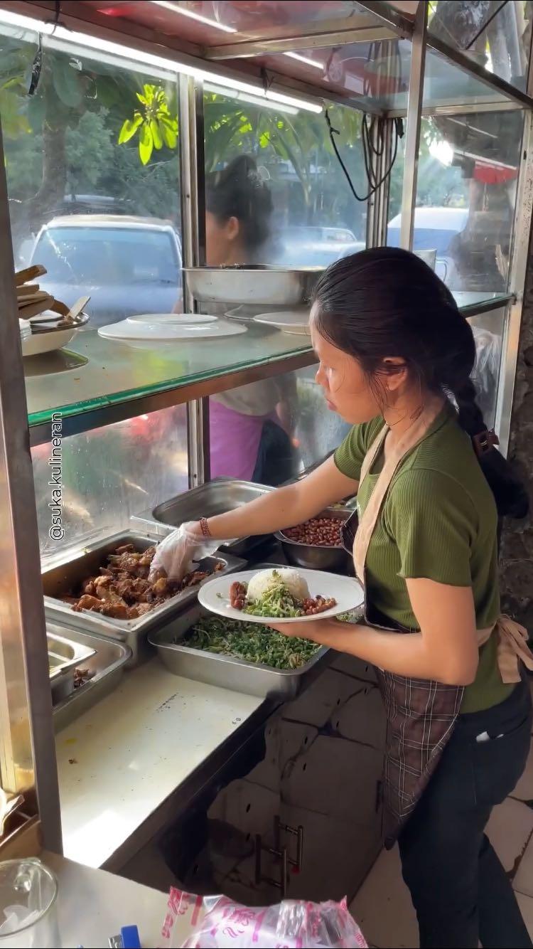 Warung Nasi Ayam Bu Oki review