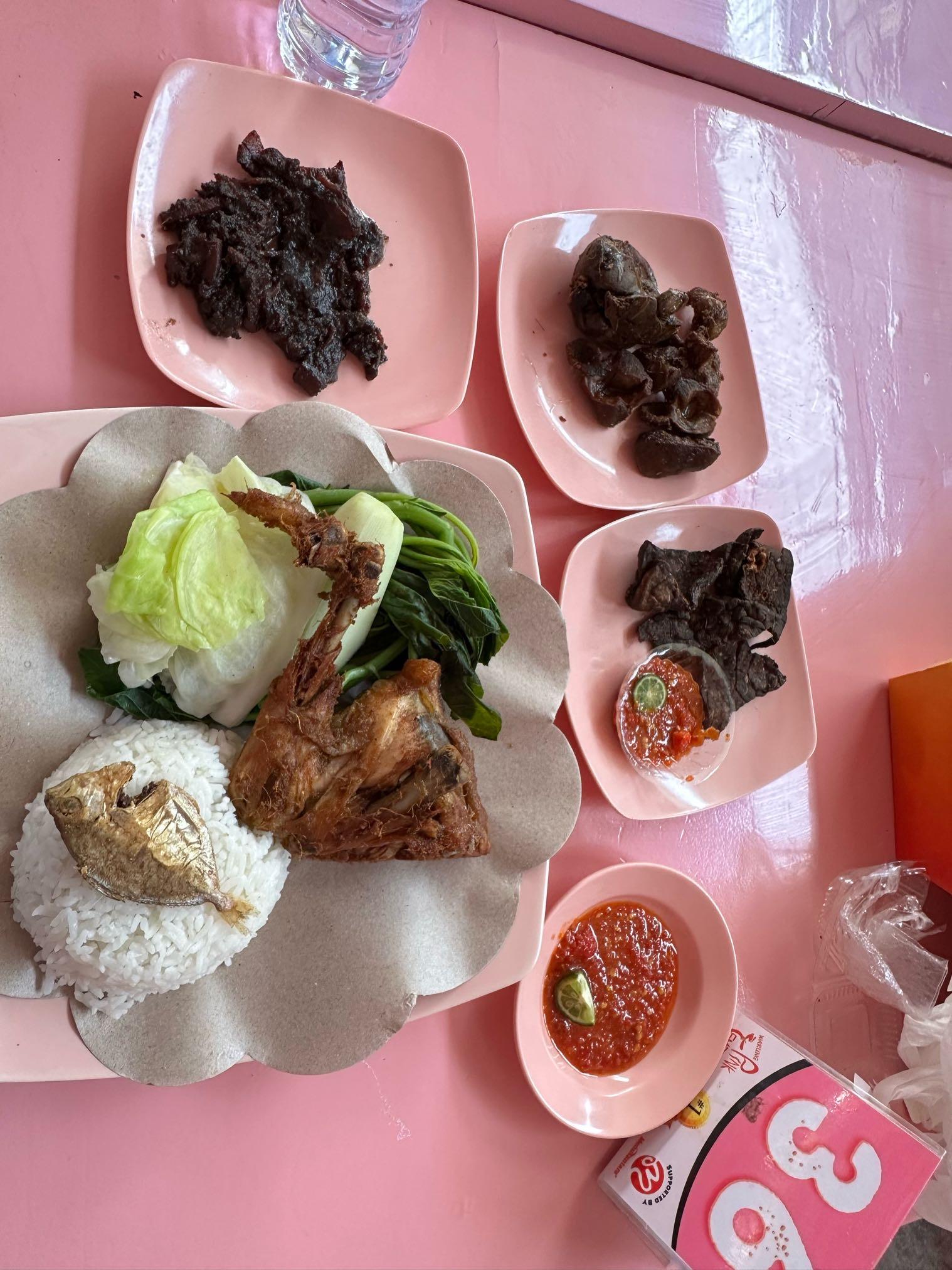 Warung Pink Tempong review