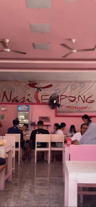 https://dgji3nicqfspr.cloudfront.net/KUTA/Restaurant/Warung_Pink_Tempong/Reviews/thumbnail/file_1711555986516.jpg